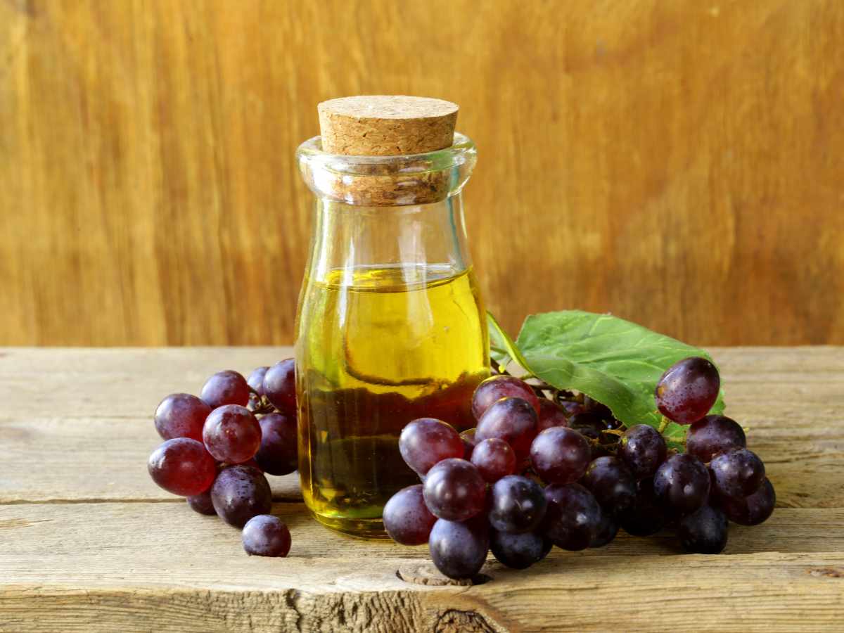 Grapeseed Oil for Frizzy Hair